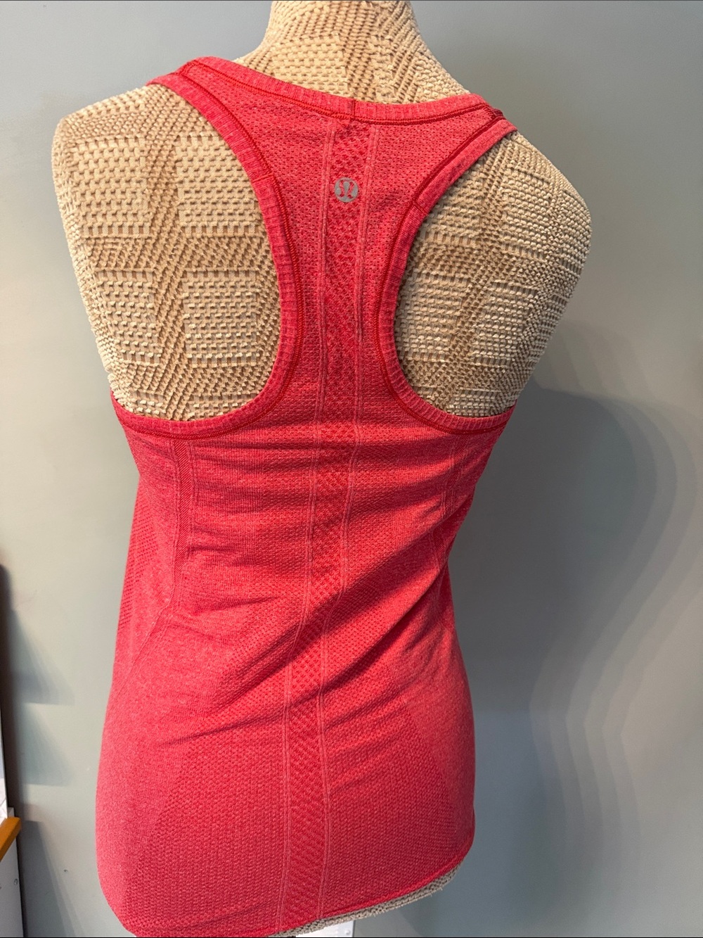 Lululemon Swiftly Tech Racerback - Picture 4 of 5